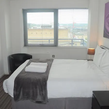 Apartment City Crash Pad Serviced Apartments - West Street Sheffield
